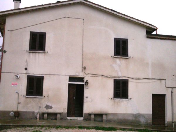 Casa a schiera Cagli --